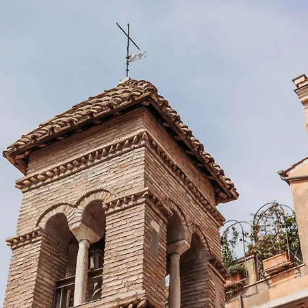Domus Tiberina Hotel 2*