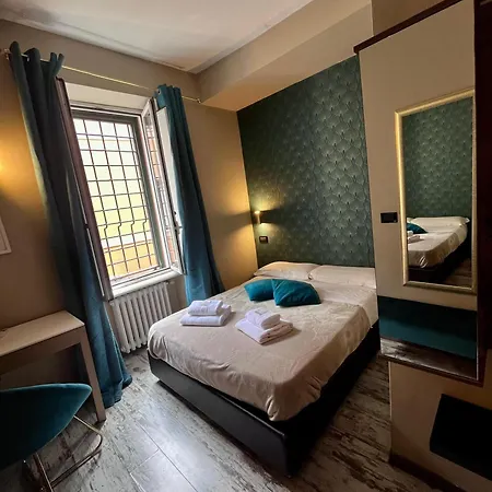 Domus Tiberina Hotel