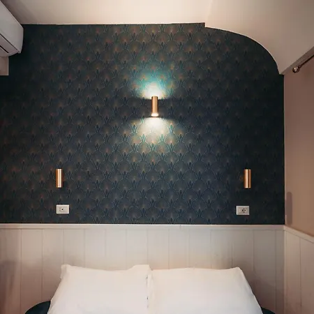 Hotel Domus Tiberina 2*