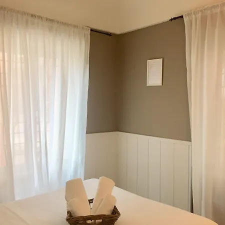 Domus Tiberina Otel