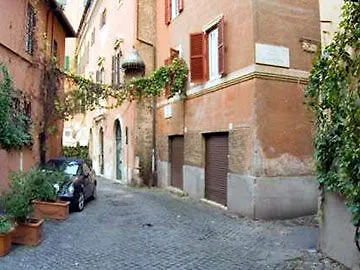 Domus Tiberina