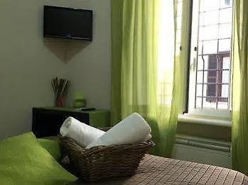 Отель Domus Tiberina 2*