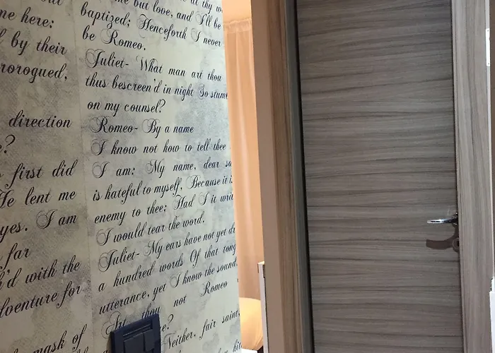 Ξενοδοχείο Domus Tiberina 2*