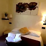 Domus Tiberina Hotel Roma