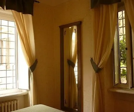 Domus Tiberina 2* Roma